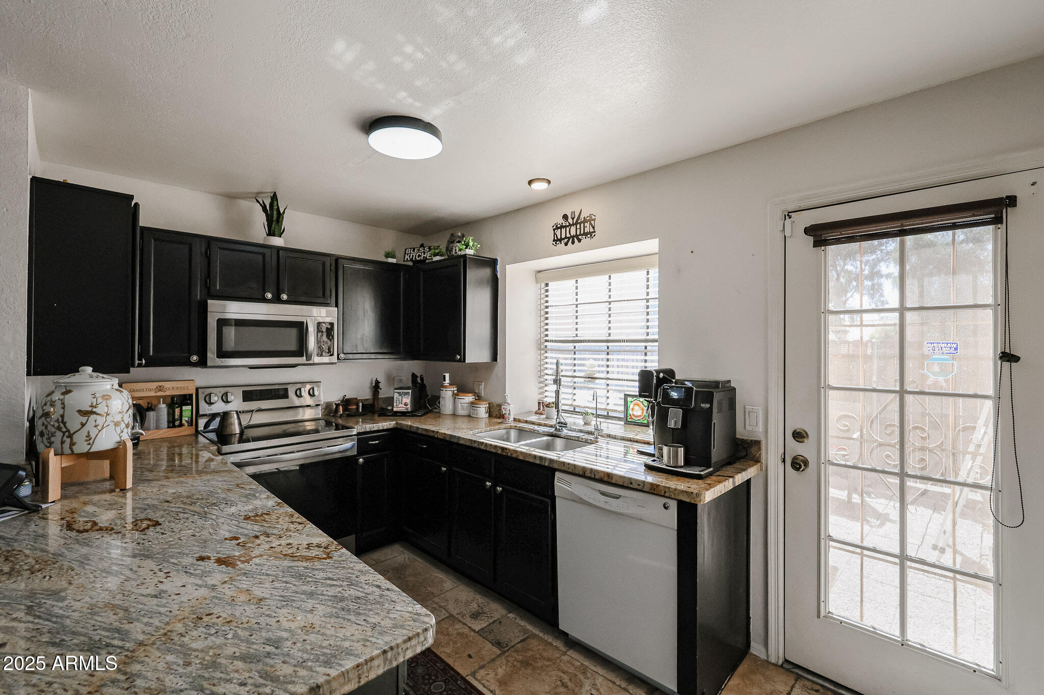 4901 E KELTON Lane, 1205