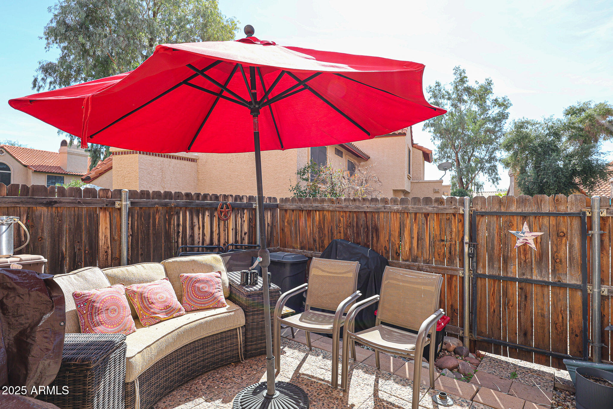 4901 E KELTON Lane, 1205