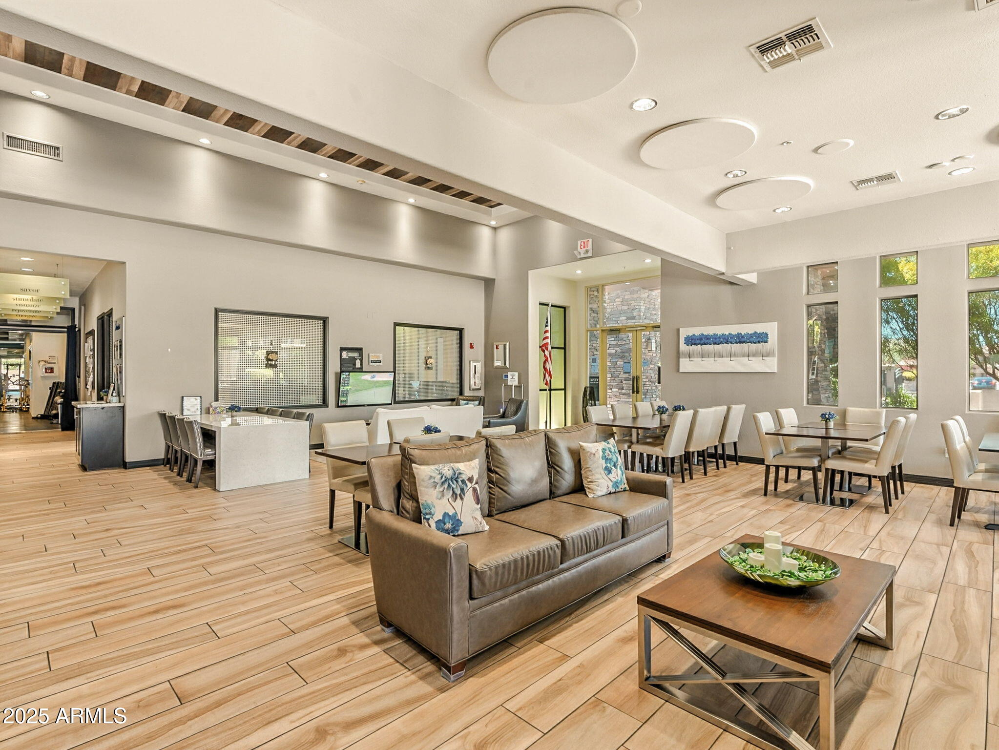 19777 N 76TH Street, 3152