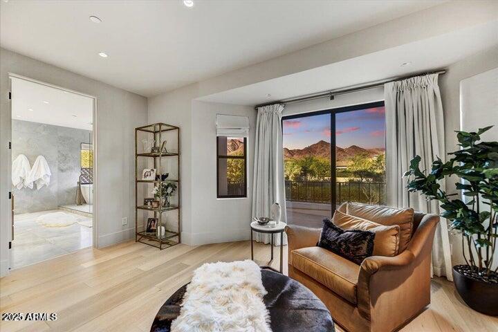 9939 E DESERT JEWEL Drive