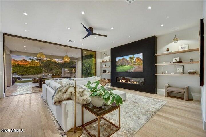 9939 E DESERT JEWEL Drive