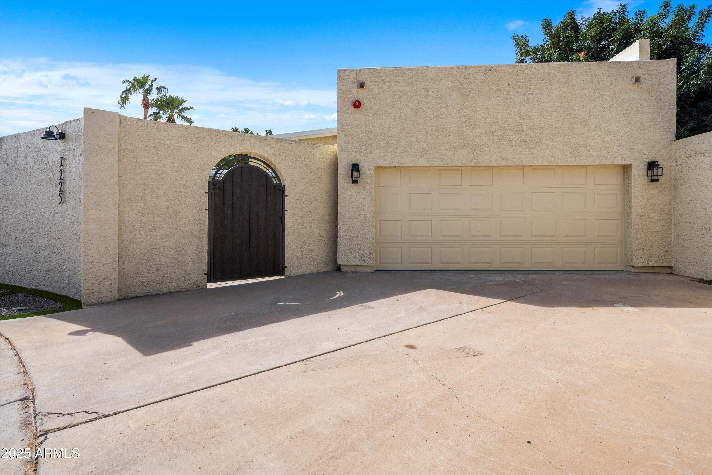 7225 E HARMONT Drive