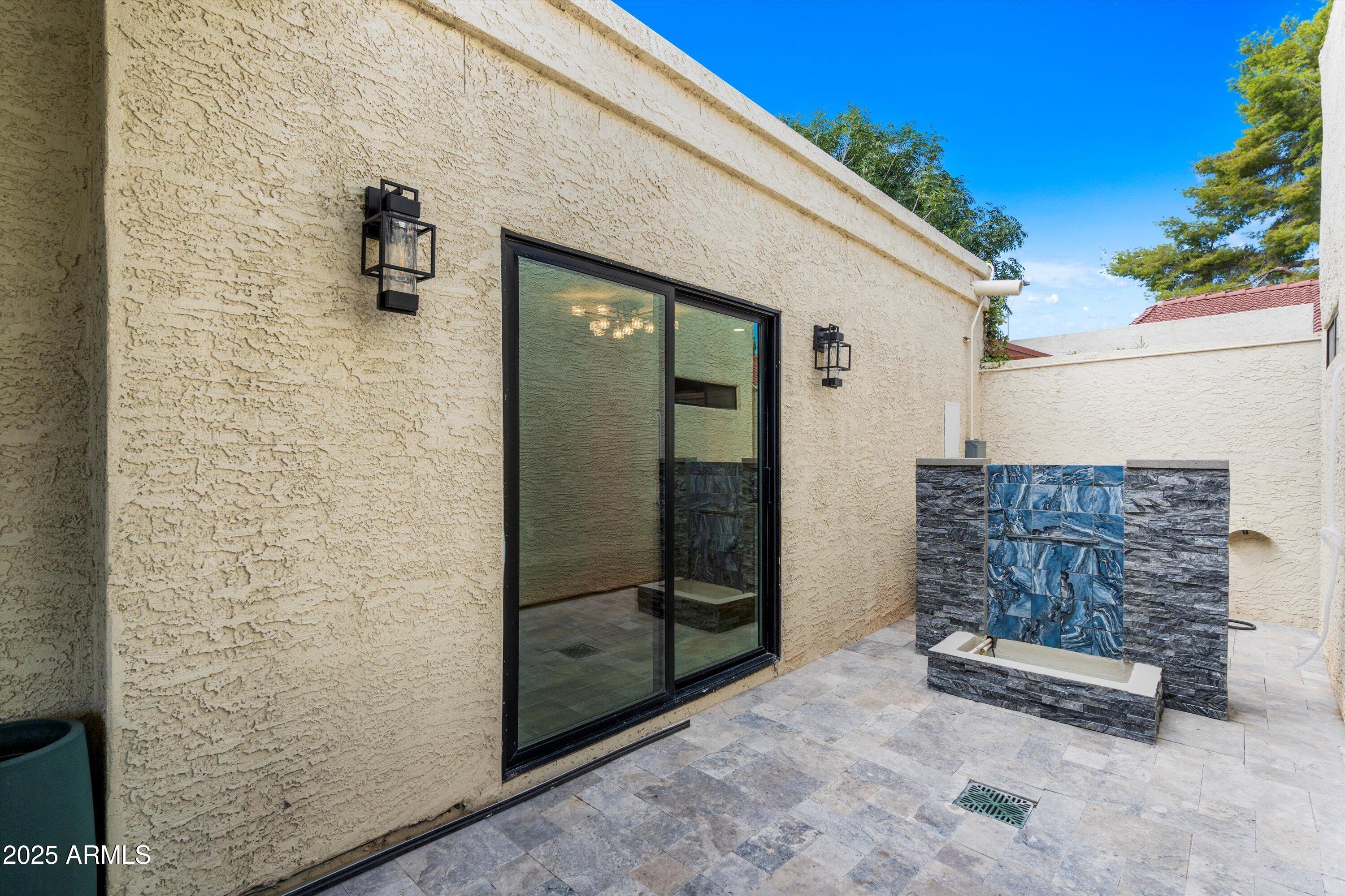 7225 E HARMONT Drive