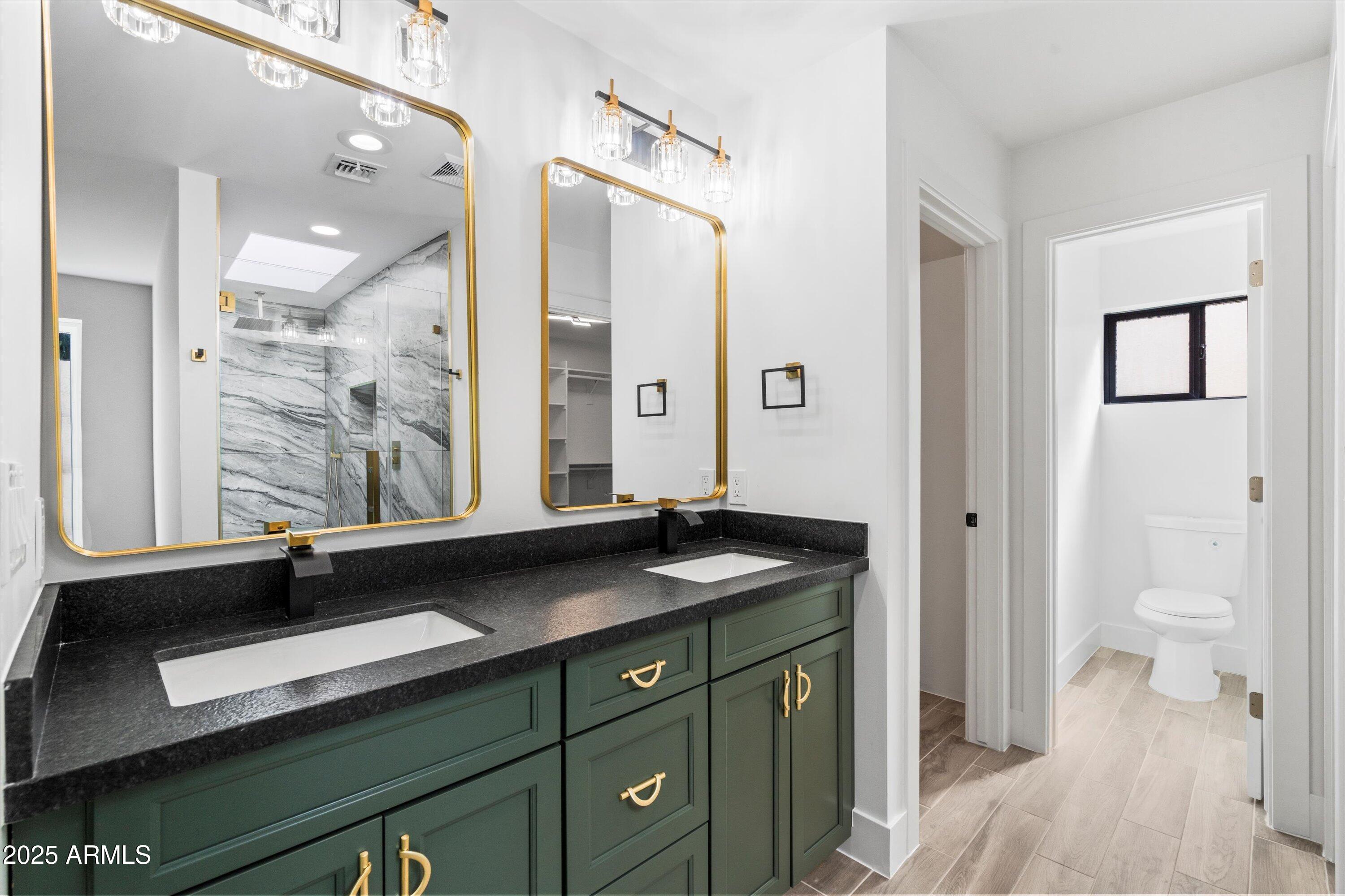 7225 E HARMONT Drive