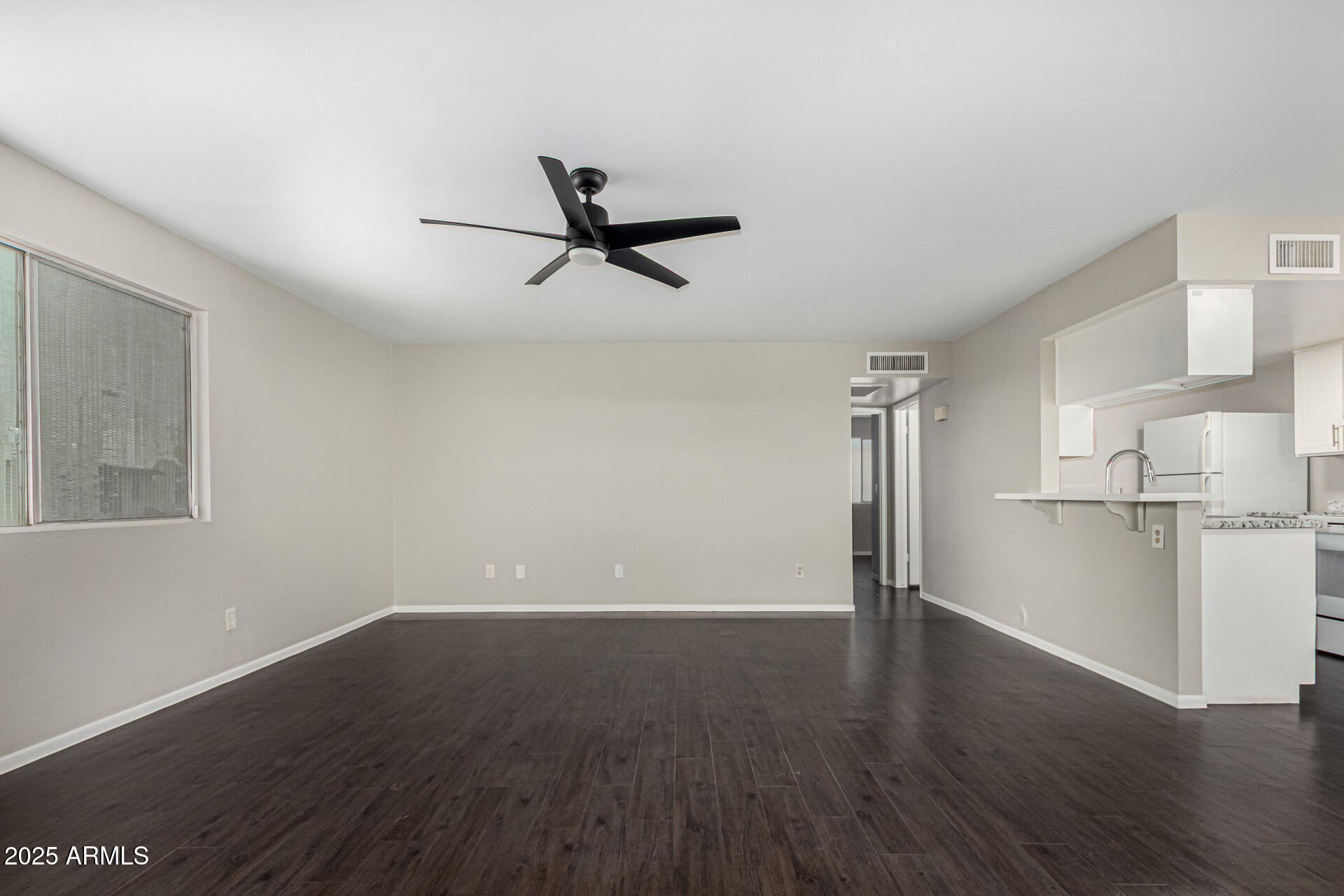 2133 W TURNEY Avenue, D76