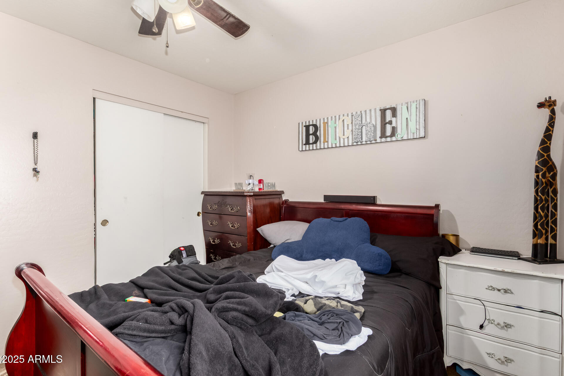 23702 W HIDALGO Avenue