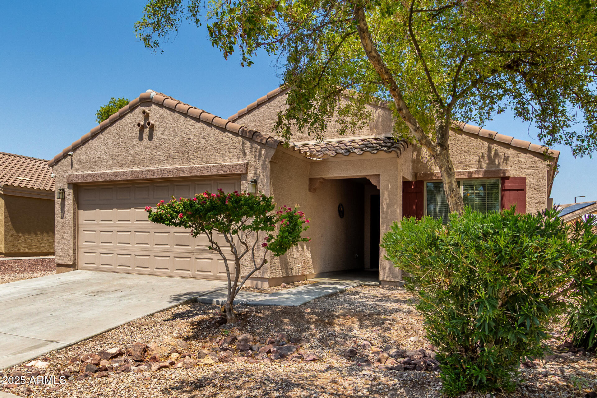 23702 W HIDALGO Avenue