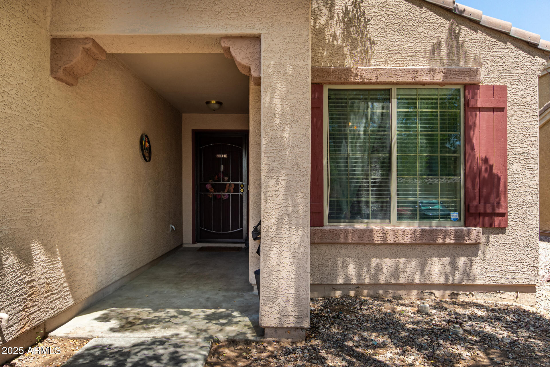 23702 W HIDALGO Avenue