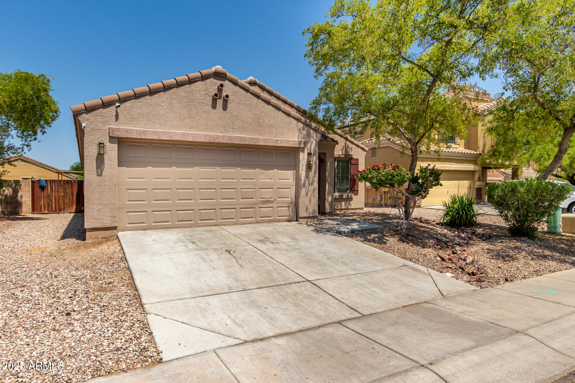 23702 W HIDALGO Avenue