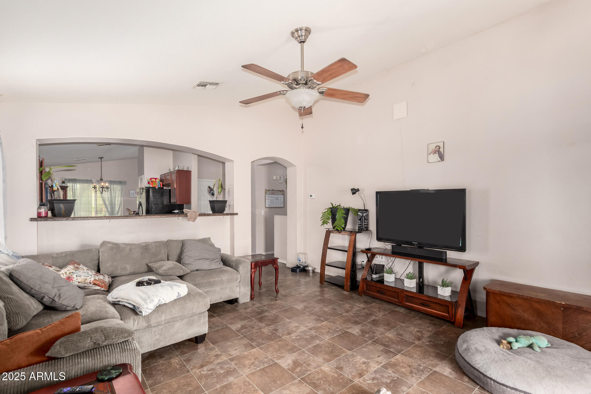 23702 W HIDALGO Avenue