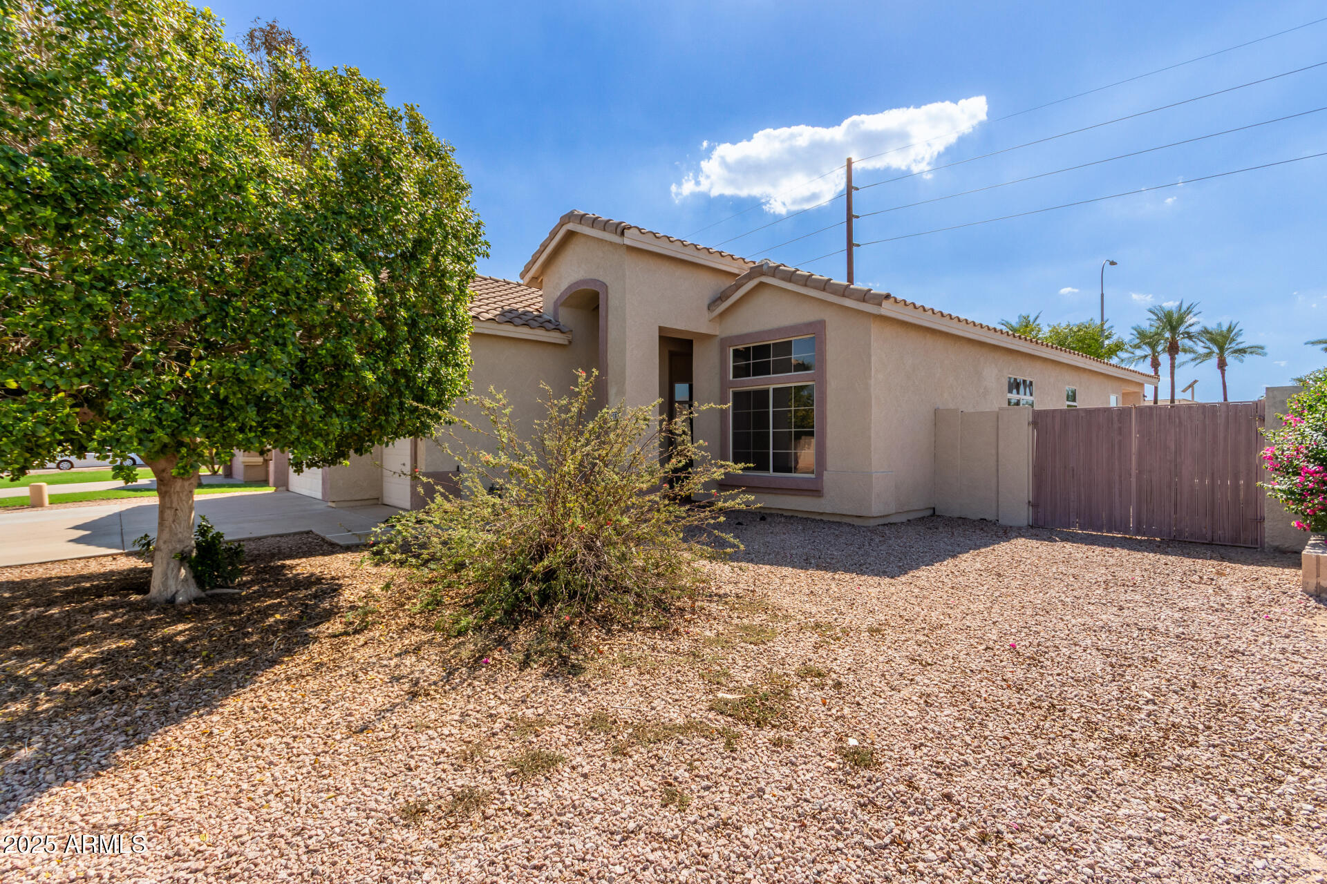 1818 S SADDLE Street