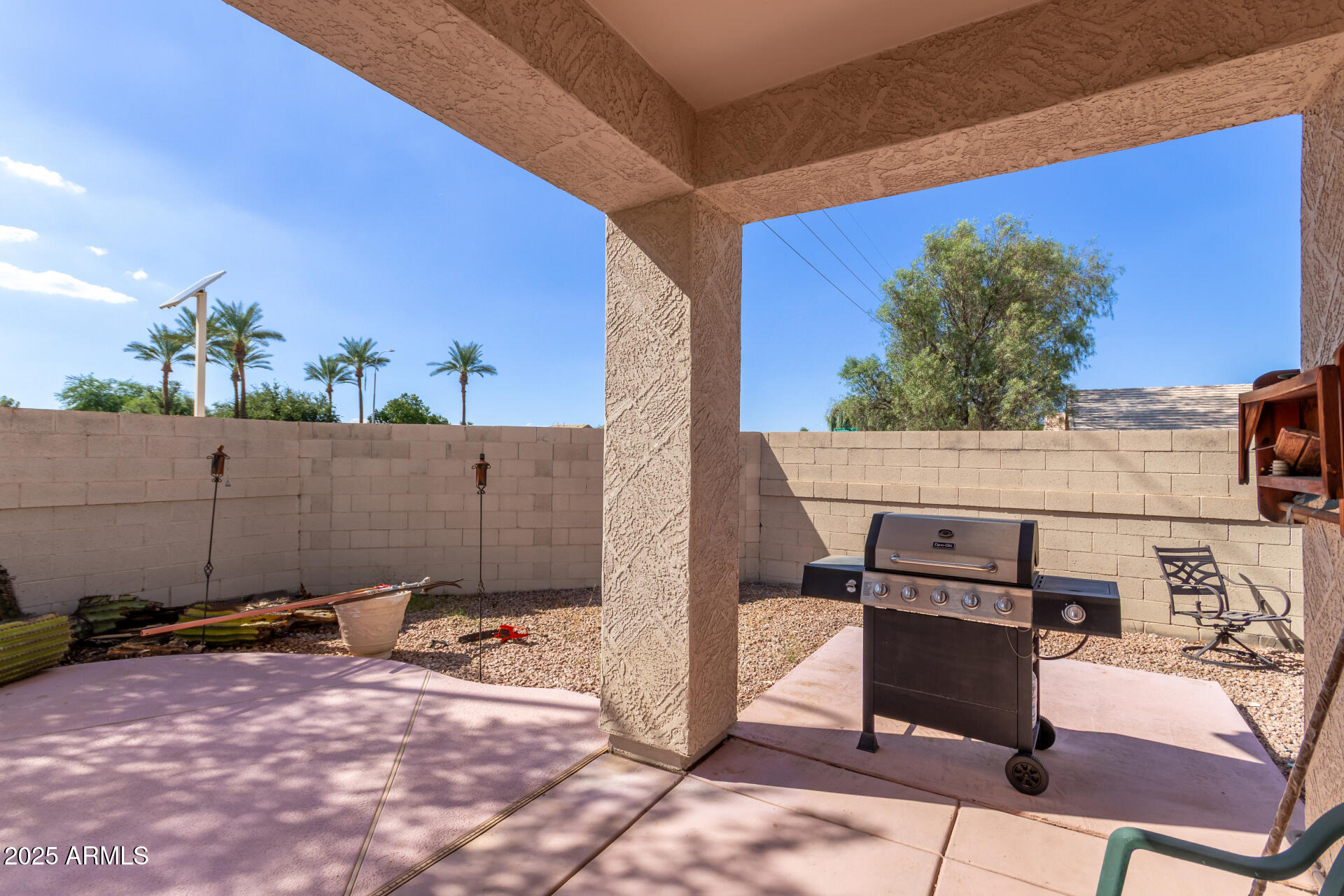 1818 S SADDLE Street