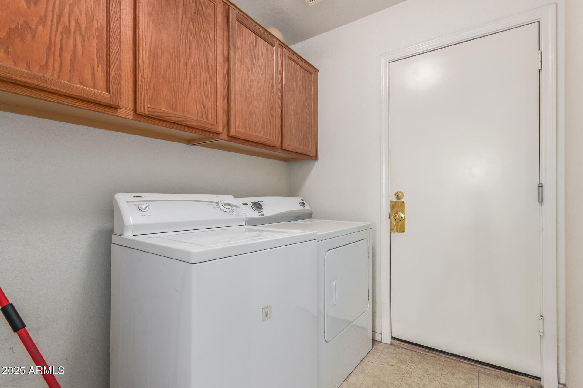 1818 S SADDLE Street