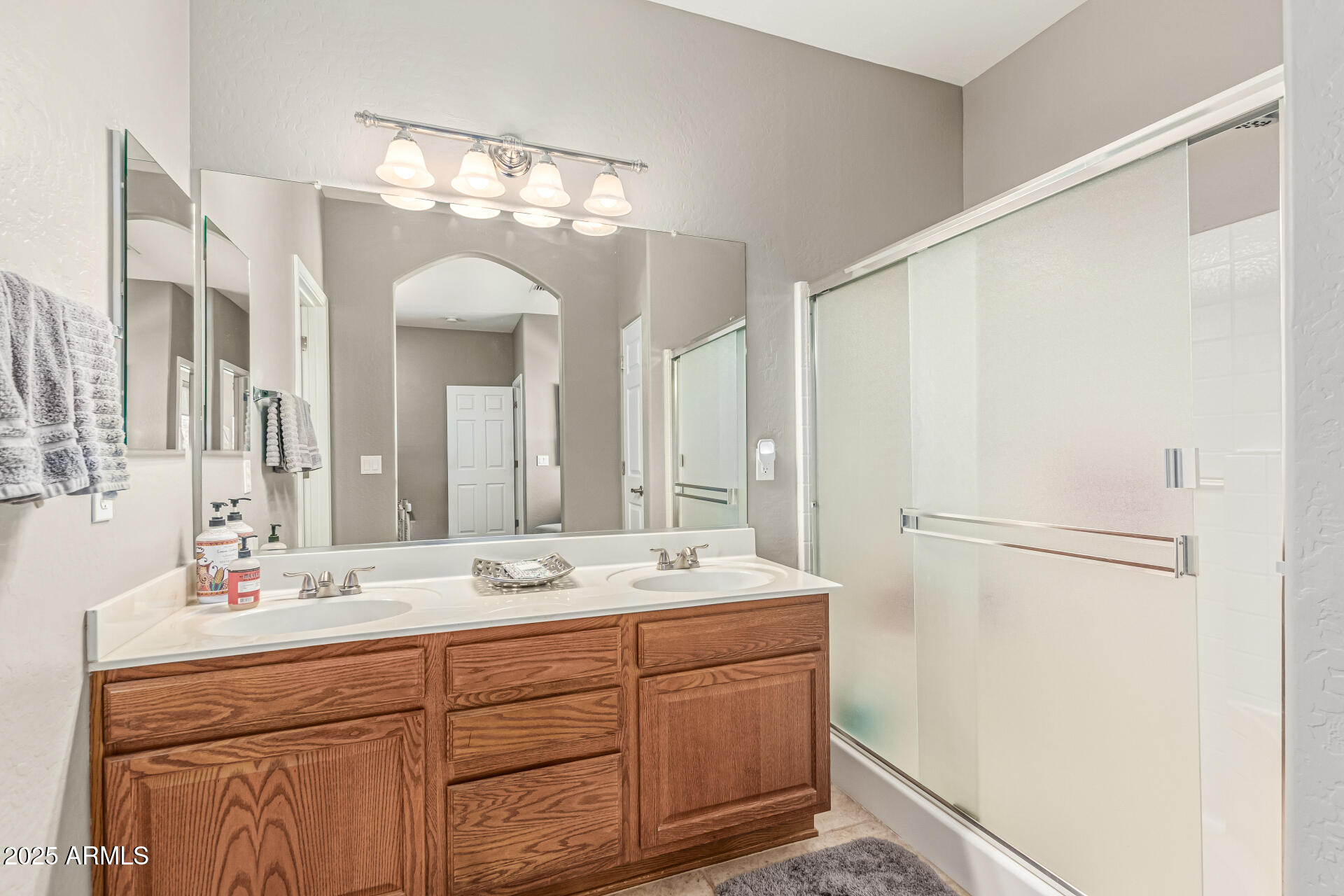 9820 E DEL MONTE Avenue