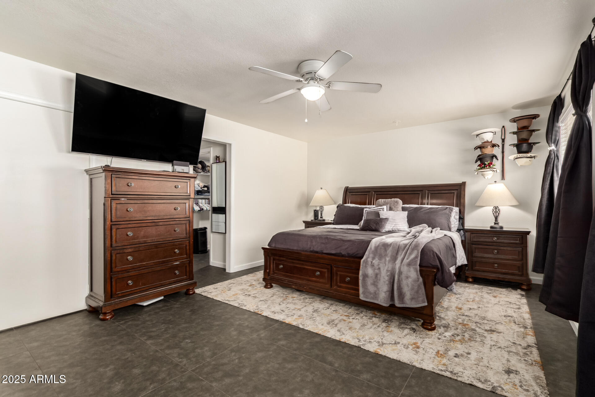 8830 W VERNON Avenue