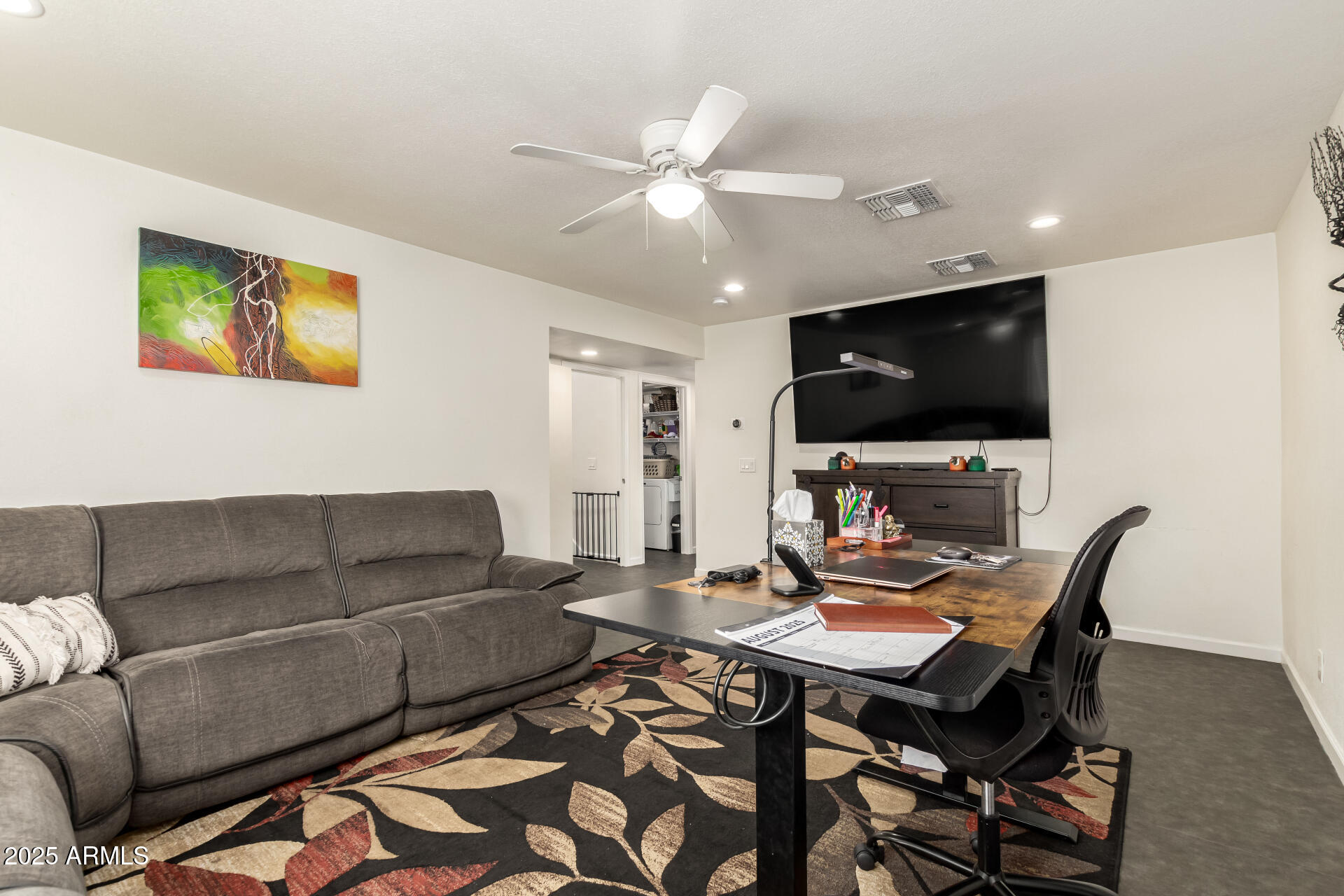 8830 W VERNON Avenue