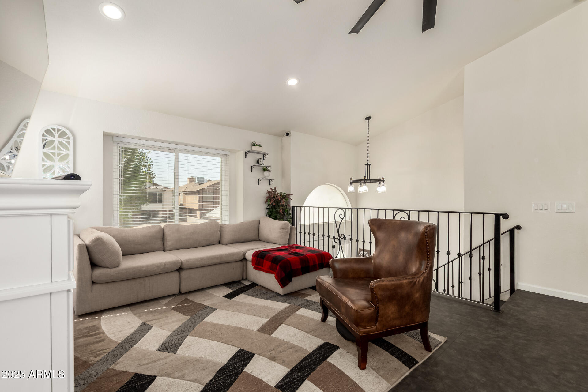 8830 W VERNON Avenue