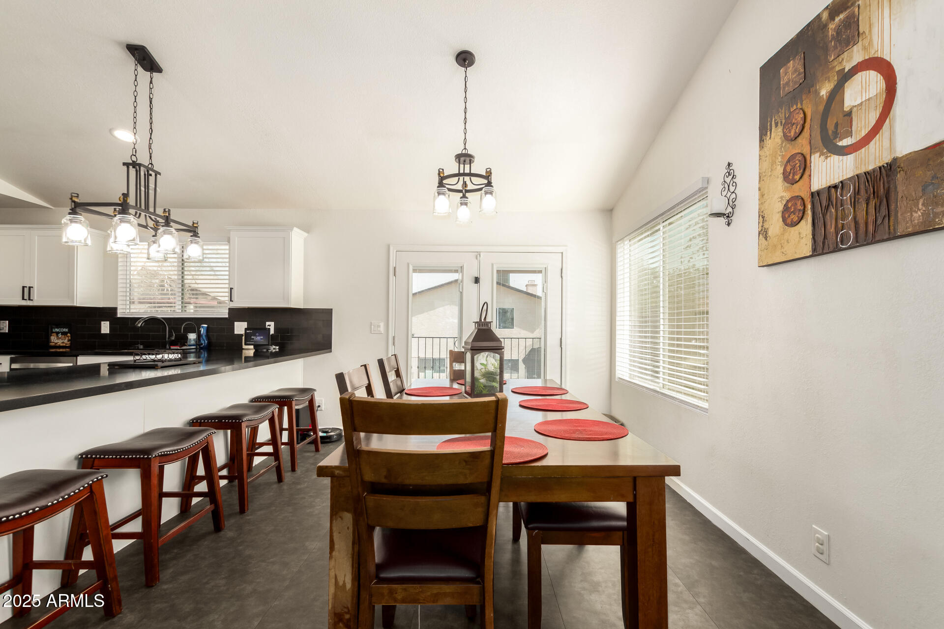 8830 W VERNON Avenue