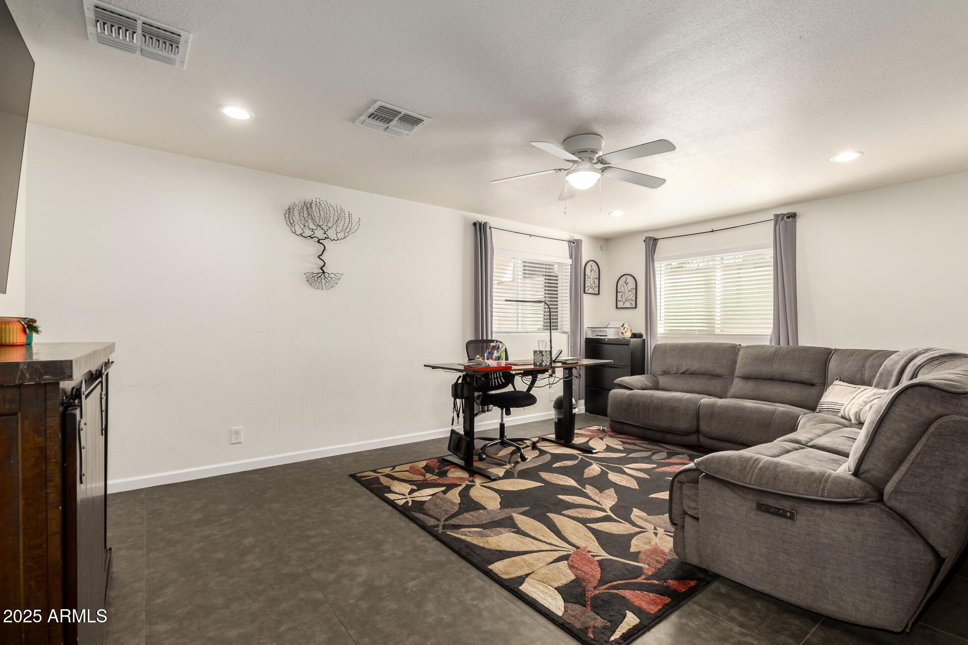 8830 W VERNON Avenue