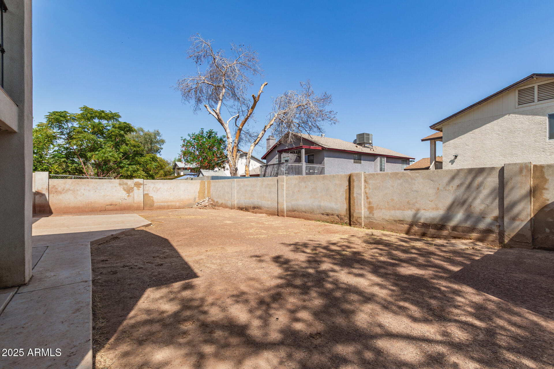 8830 W VERNON Avenue