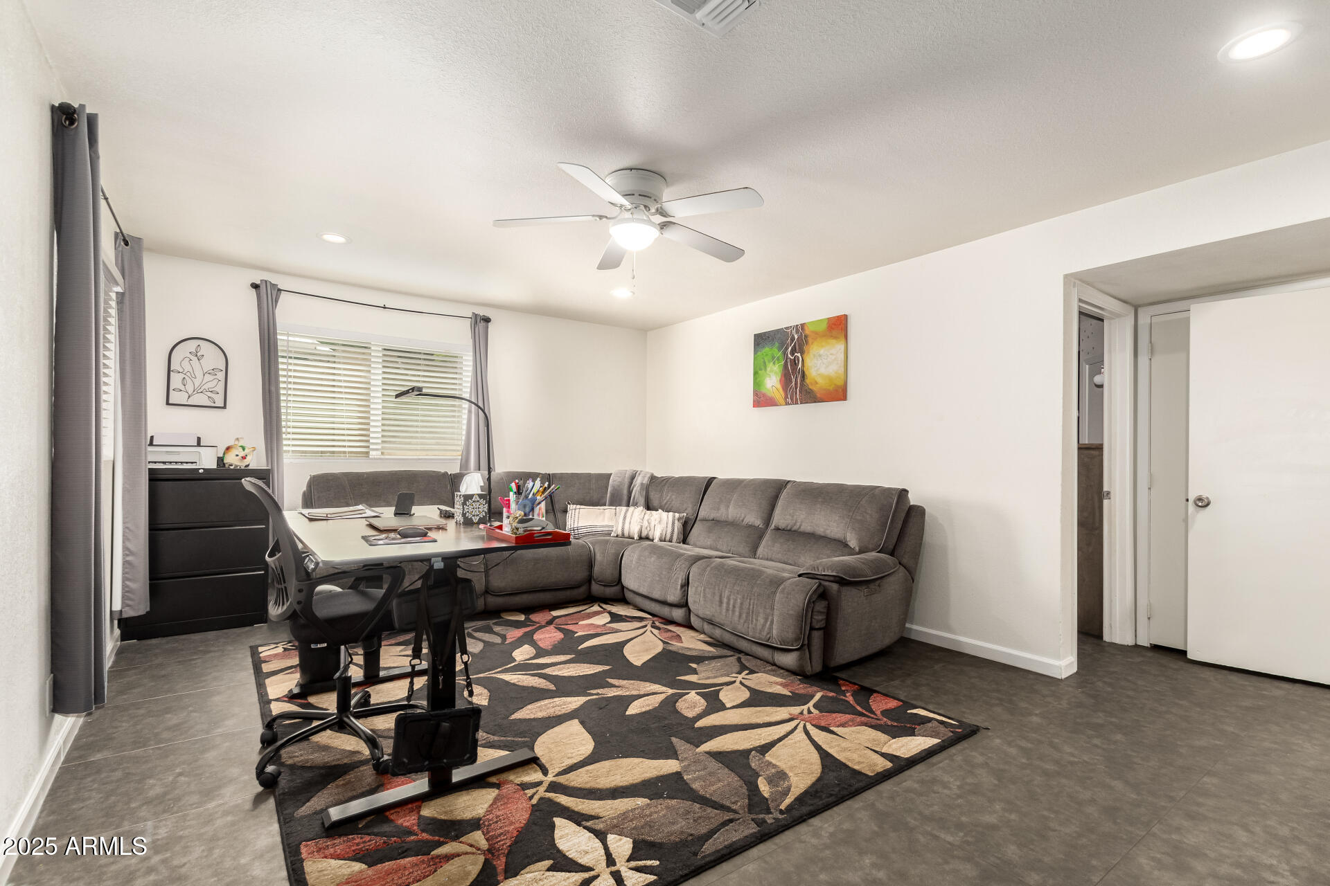 8830 W VERNON Avenue