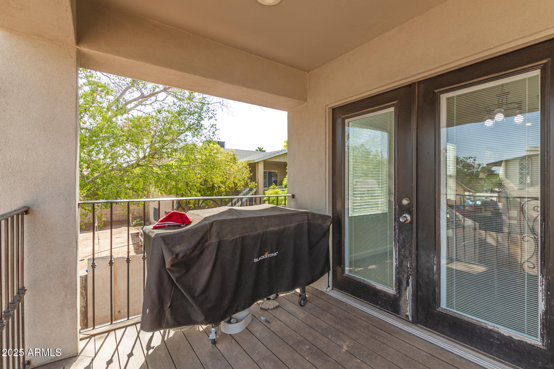 8830 W VERNON Avenue