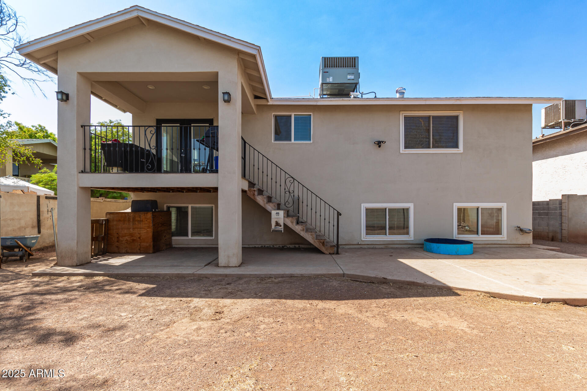 8830 W VERNON Avenue