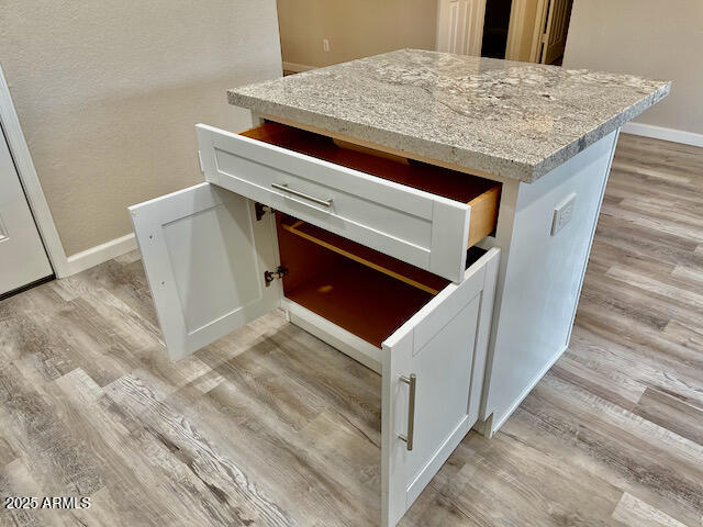 1014 W ANDERSON Drive