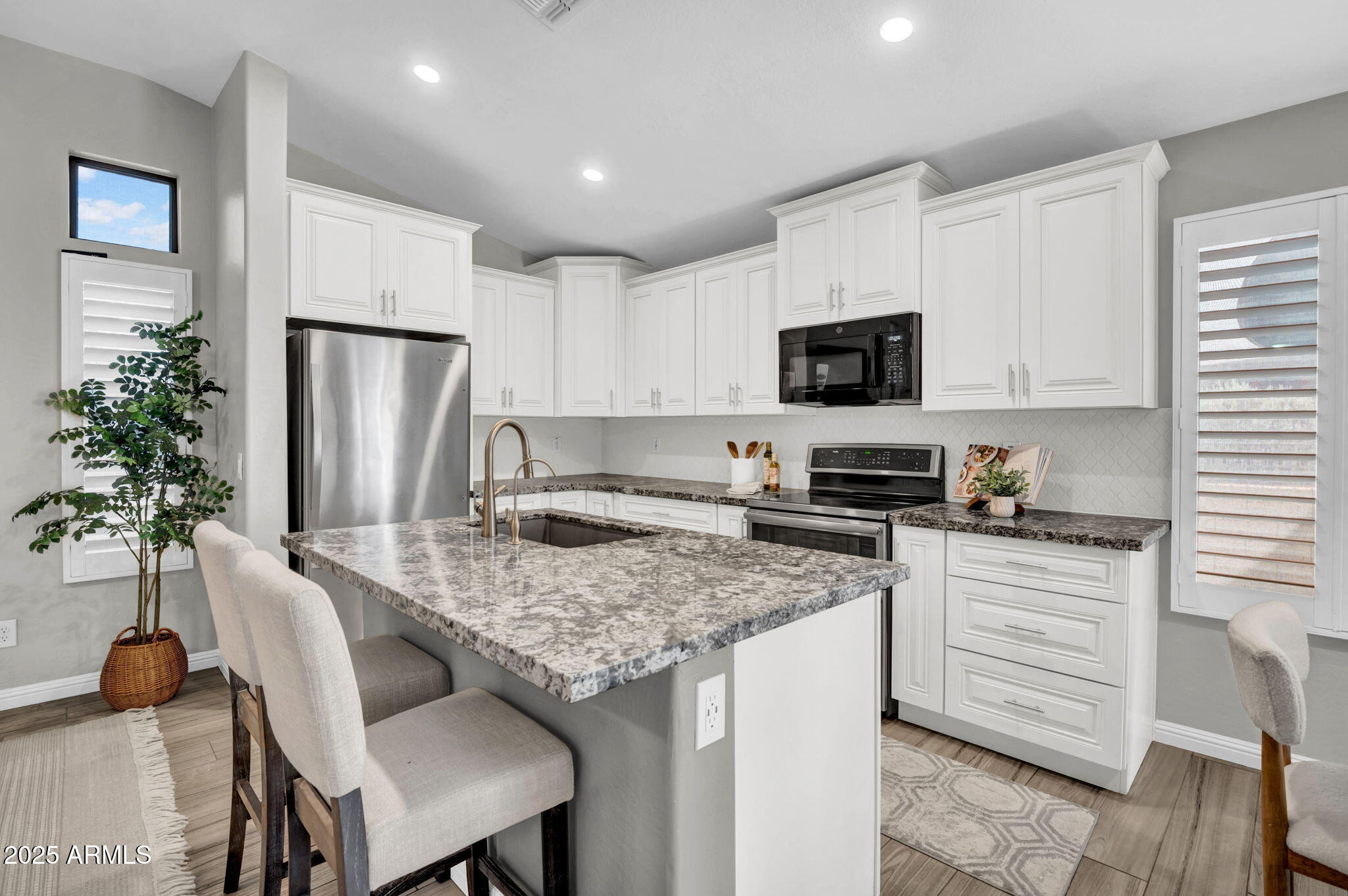 16620 S 48TH Street, 21