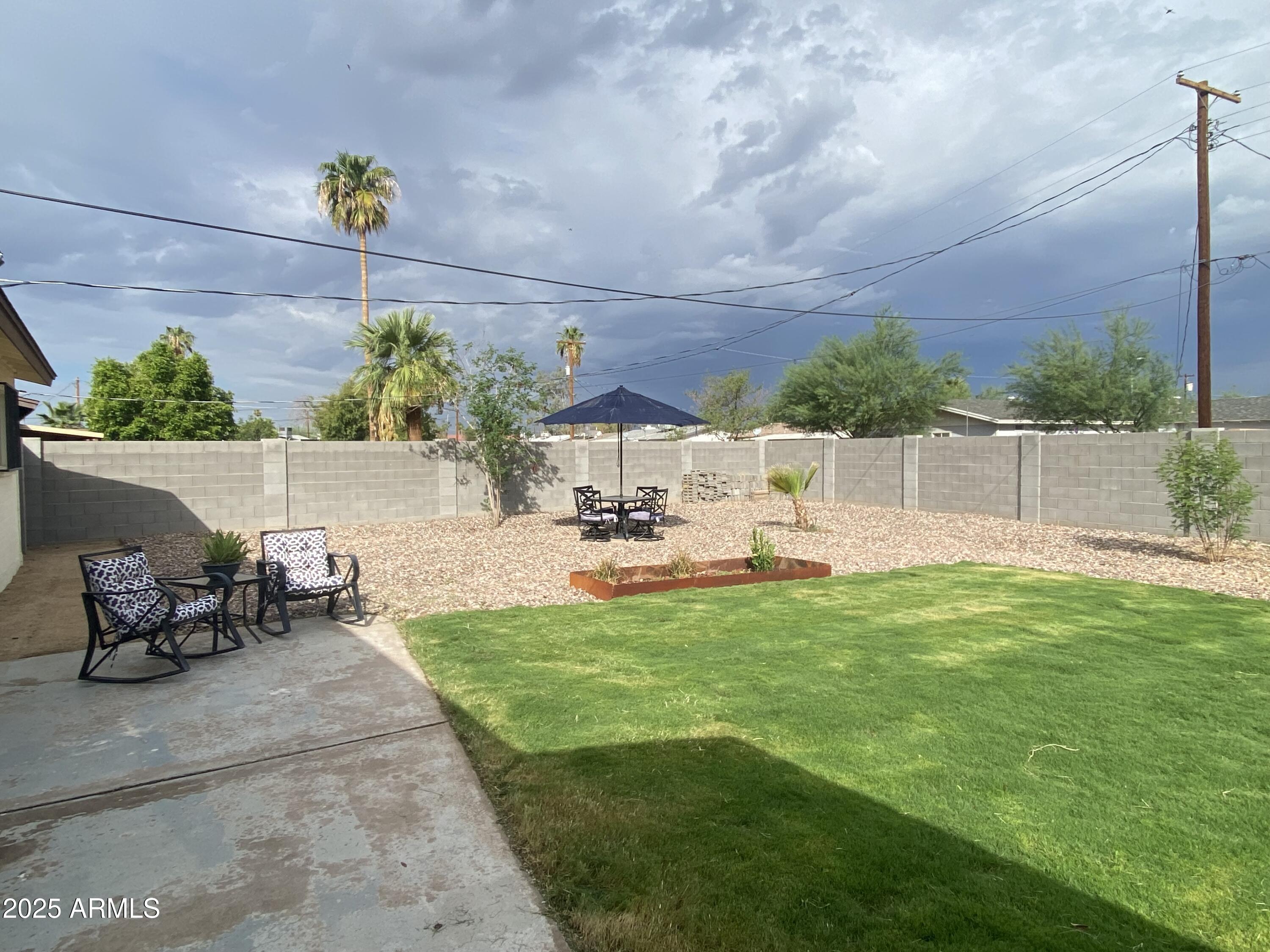 1956 E PALMCROFT Drive