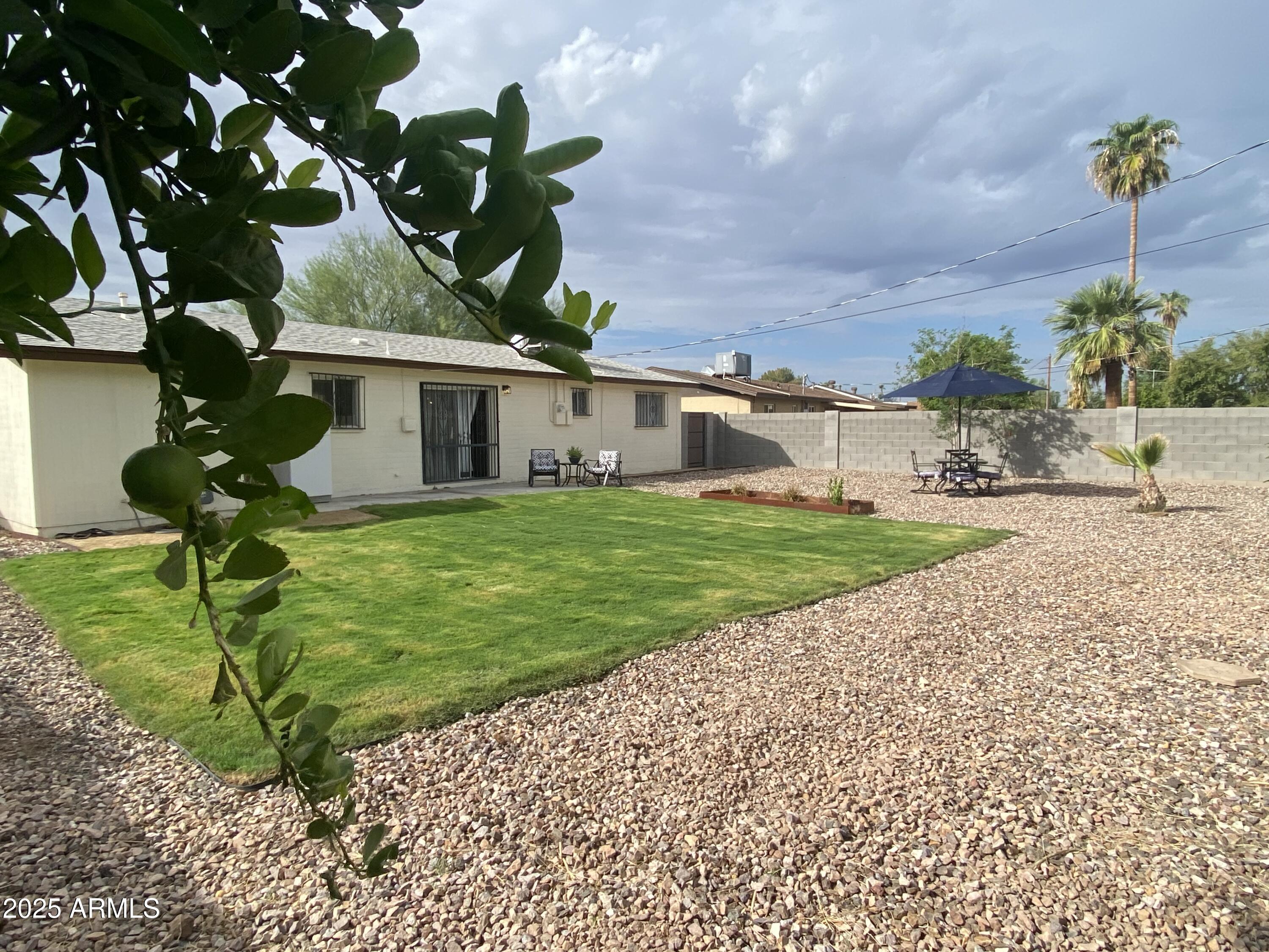 1956 E PALMCROFT Drive