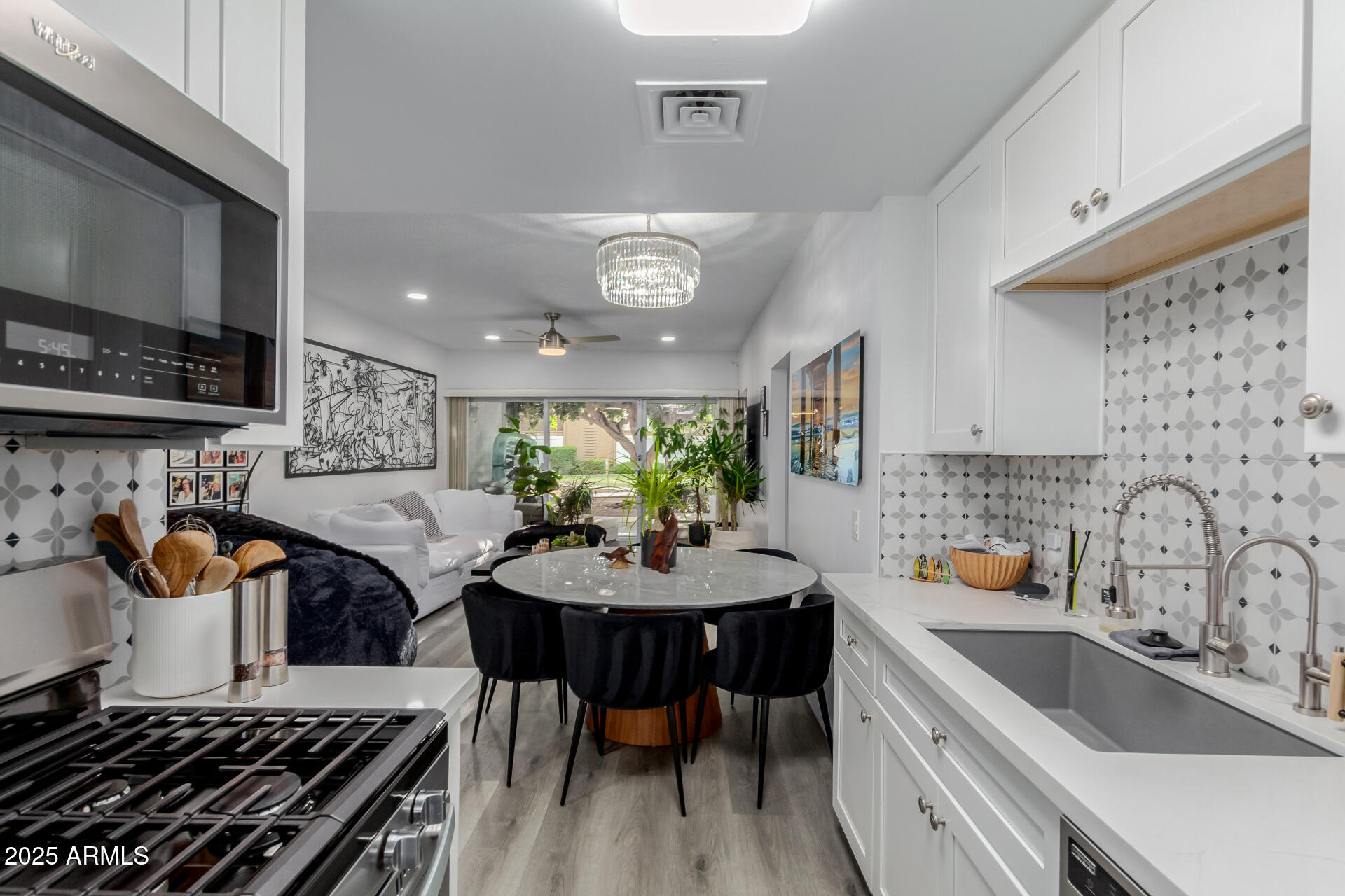 6125 E INDIAN SCHOOL Road, 193