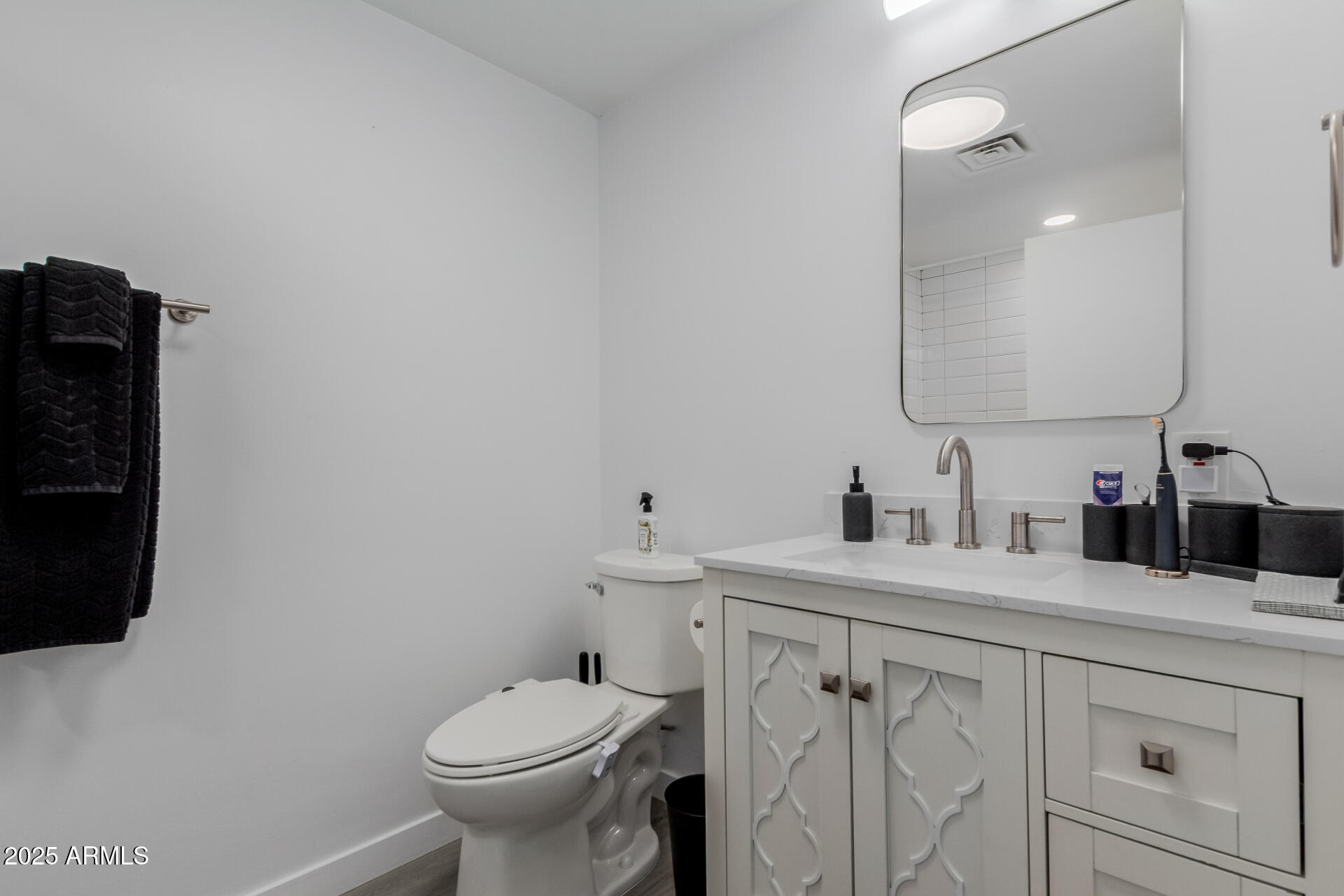 6125 E INDIAN SCHOOL Road, 193