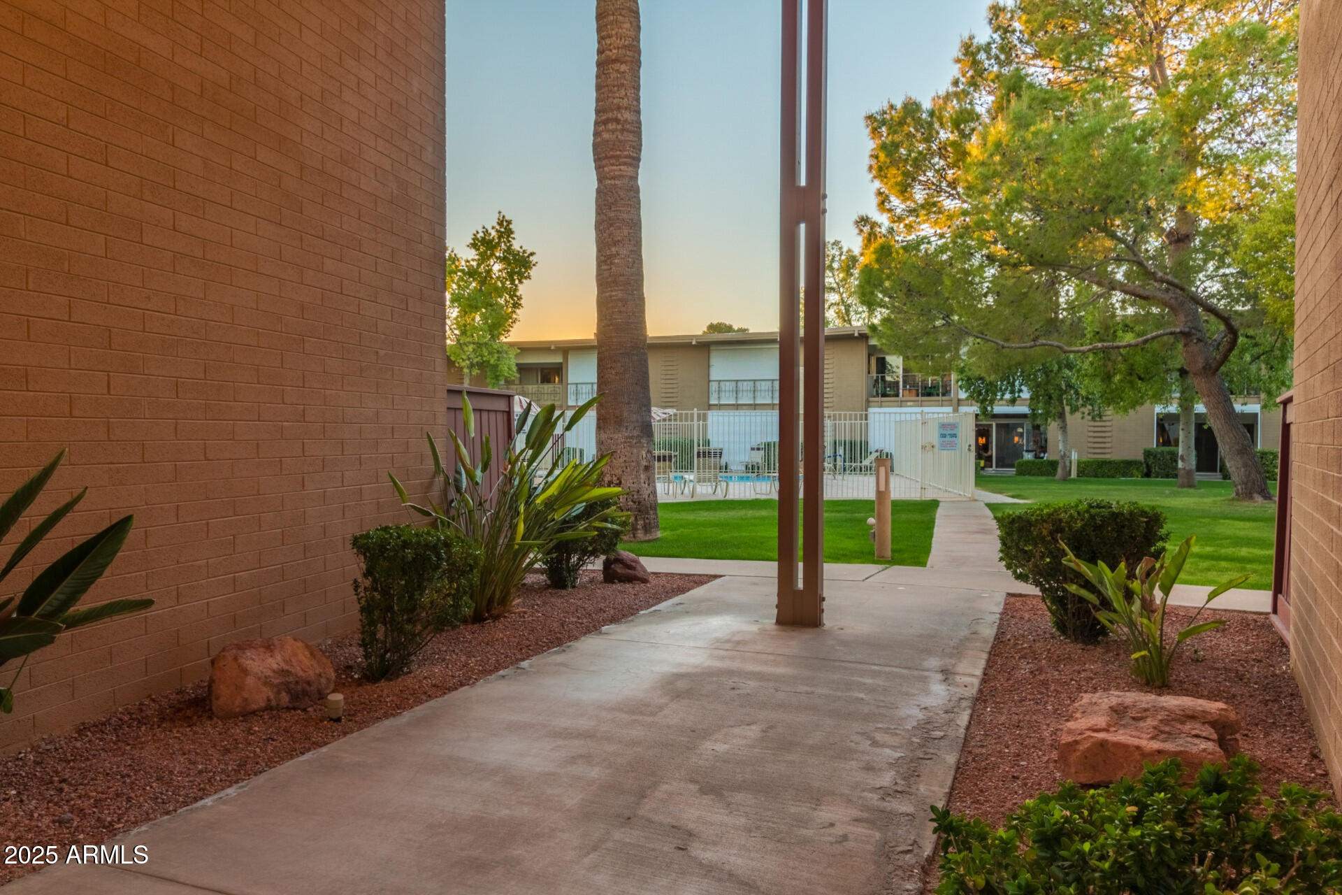 6125 E INDIAN SCHOOL Road, 193