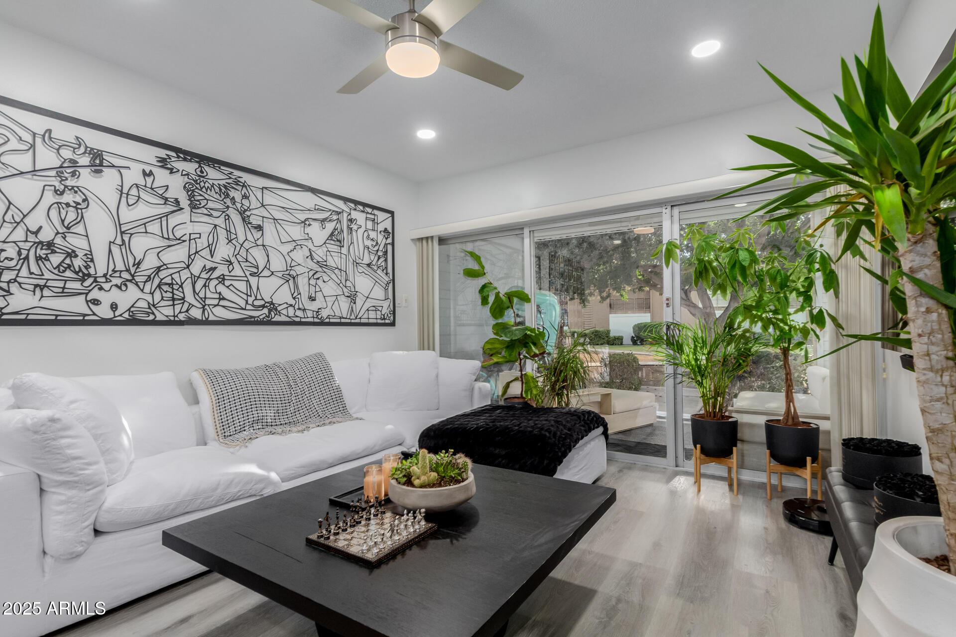 6125 E INDIAN SCHOOL Road, 193