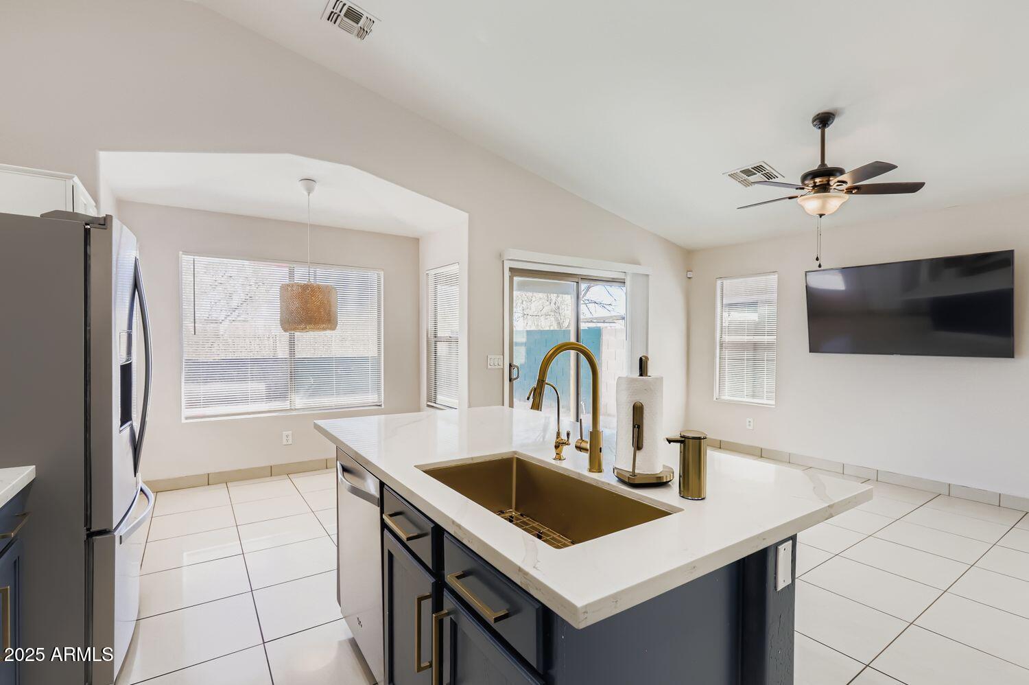 11159 W TONTO Street