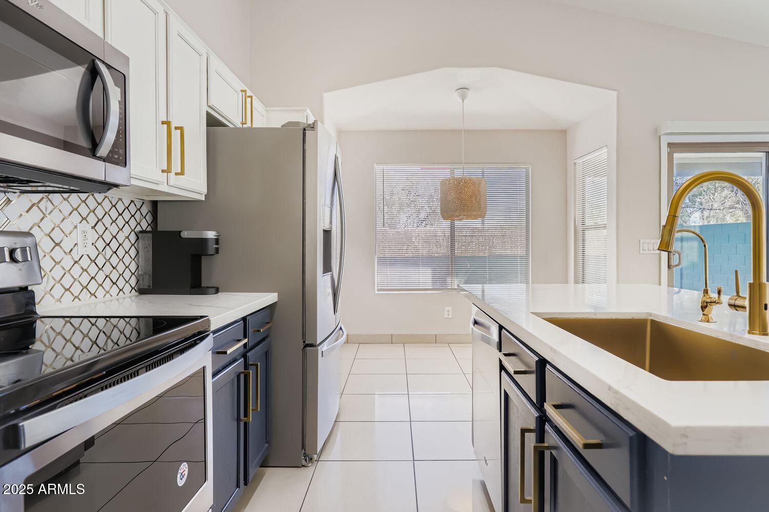 11159 W TONTO Street