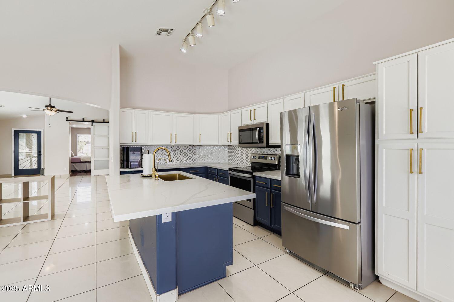 11159 W TONTO Street