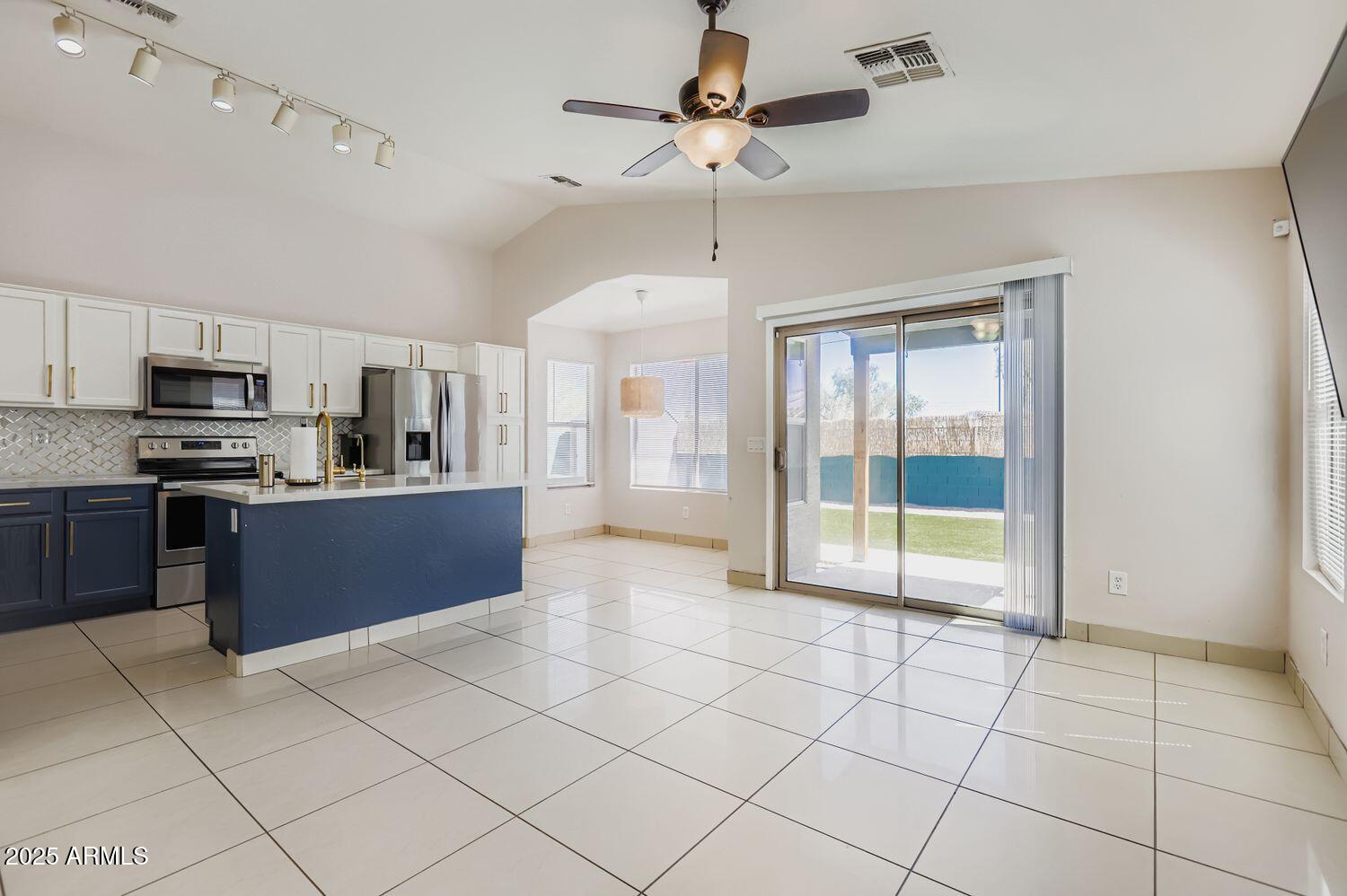 11159 W TONTO Street