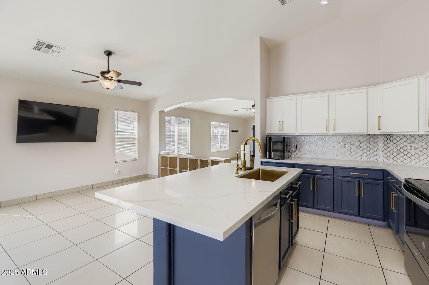 11159 W TONTO Street