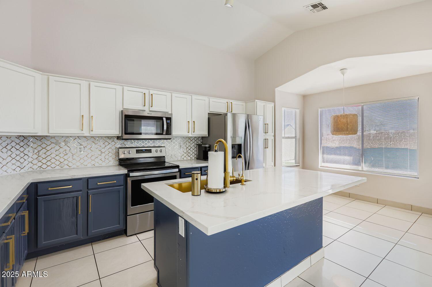 11159 W TONTO Street