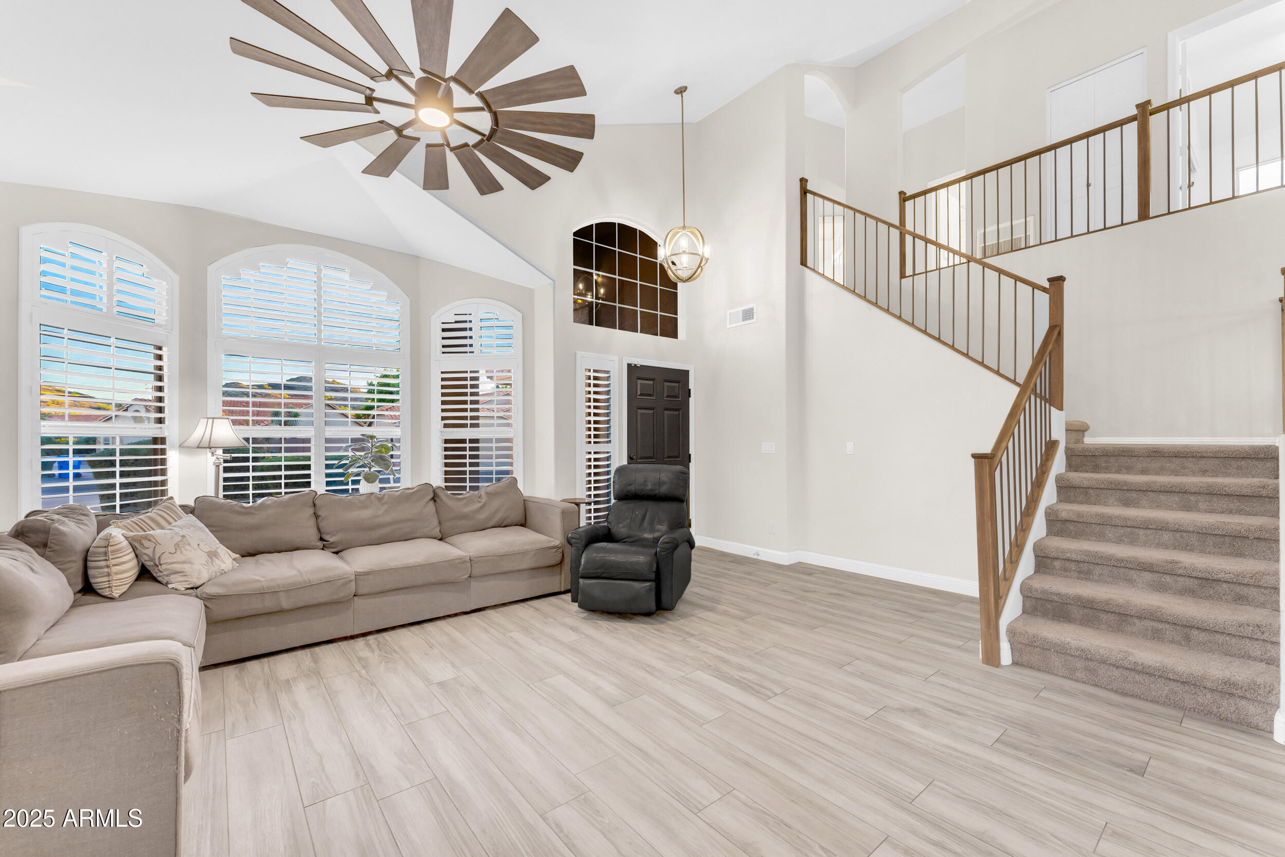 2450 E CATHEDRAL ROCK Drive