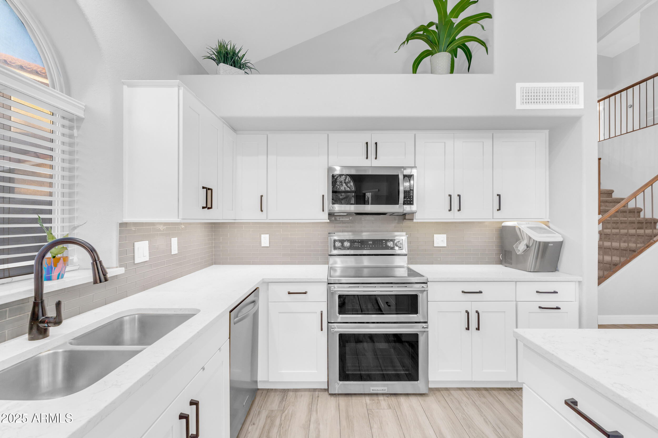 2450 E CATHEDRAL ROCK Drive