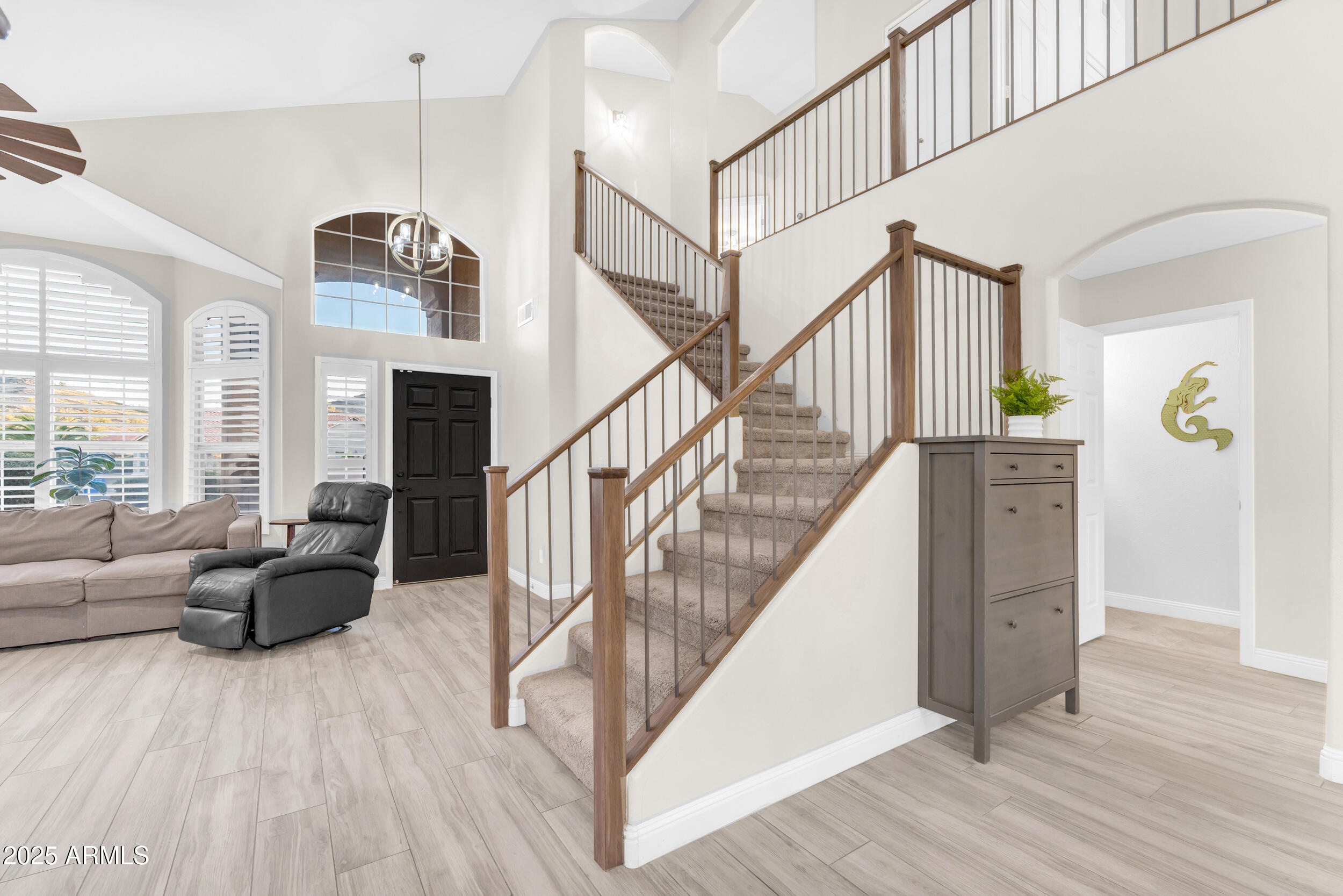 2450 E CATHEDRAL ROCK Drive