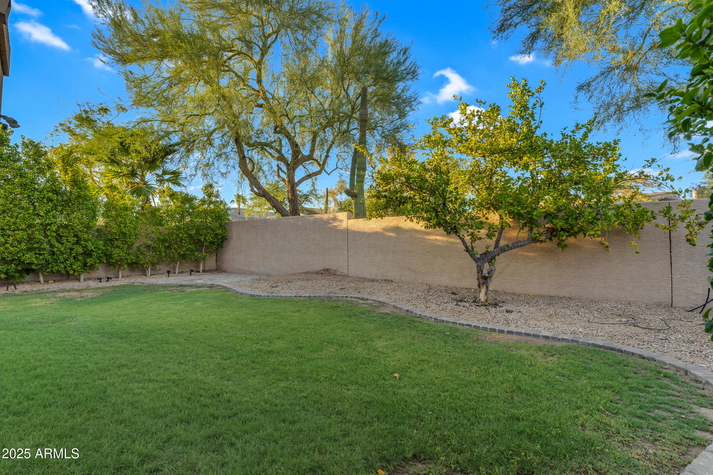 2450 E CATHEDRAL ROCK Drive