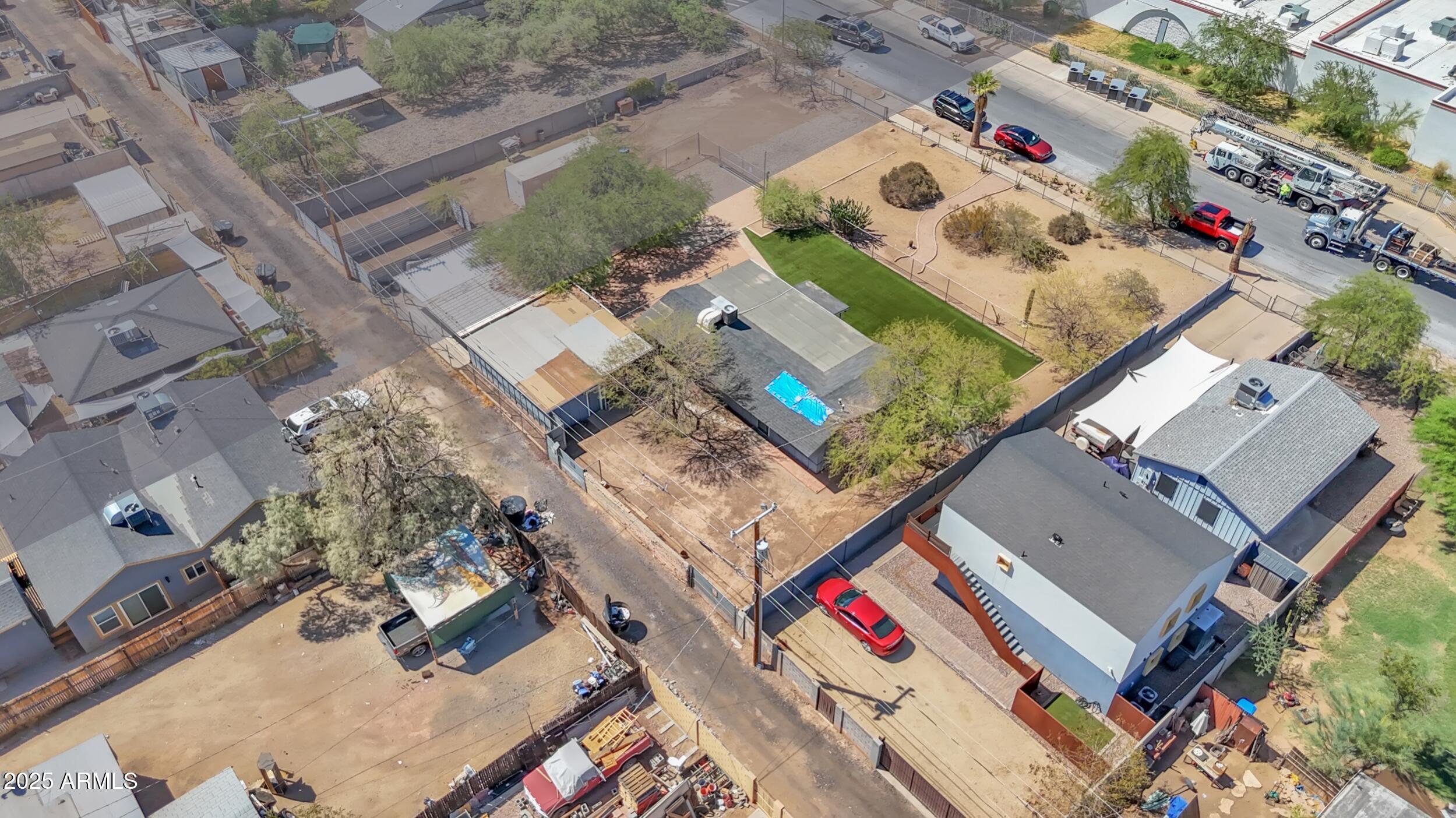 1331 E MCKINLEY Street