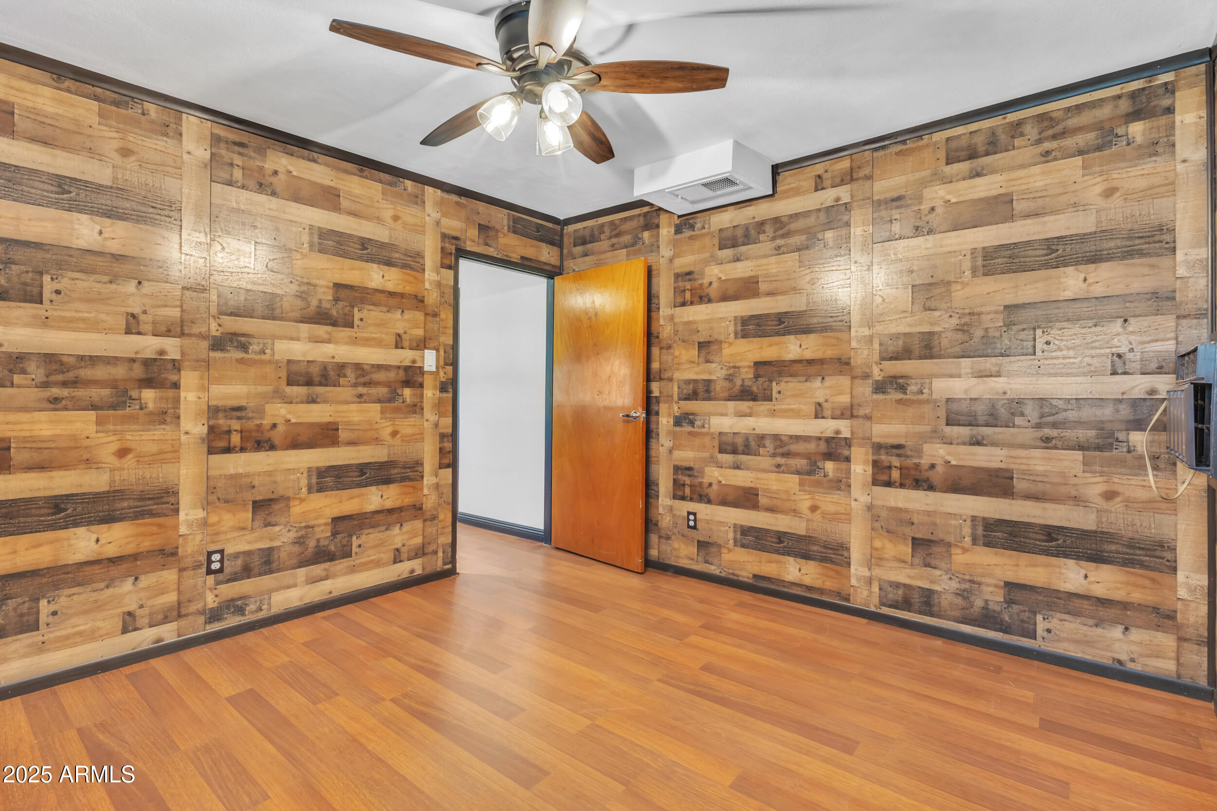 1331 E MCKINLEY Street