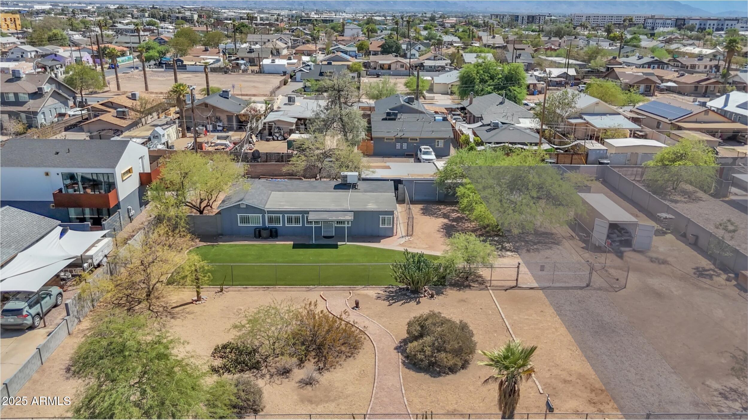 1331 E MCKINLEY Street