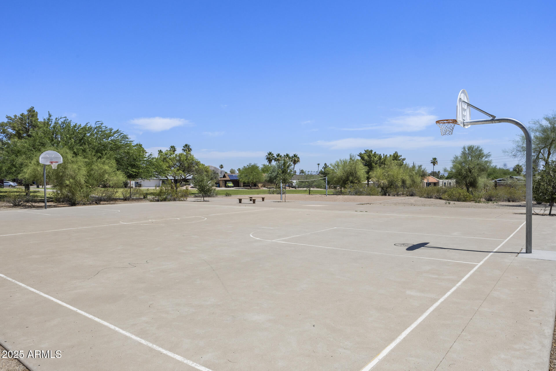 2554 E DESERT COVE Avenue