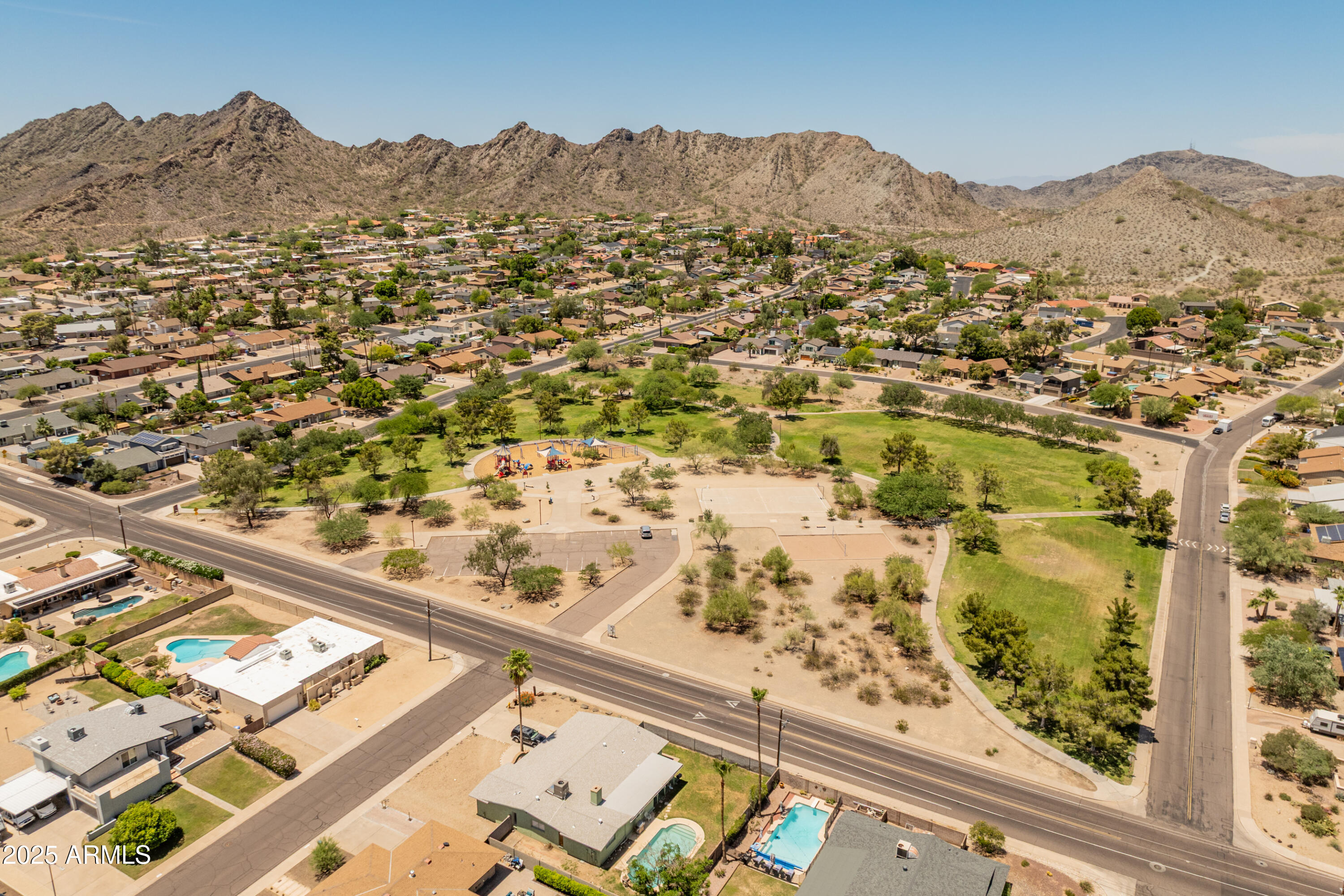 2554 E DESERT COVE Avenue